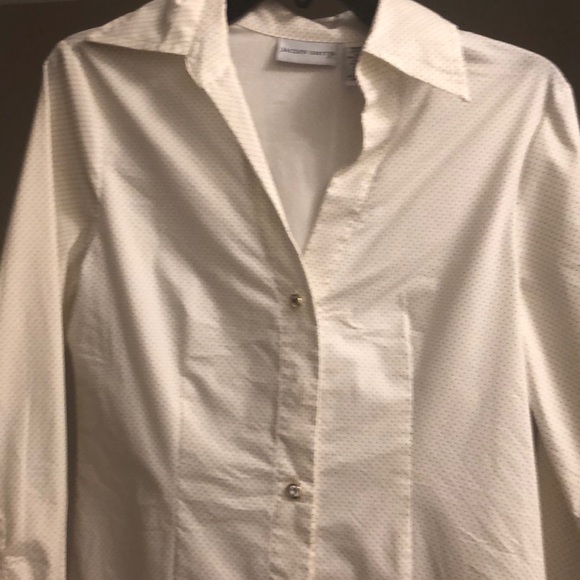 Gorgeous white blouse with gold dots - Picture 4 of 4